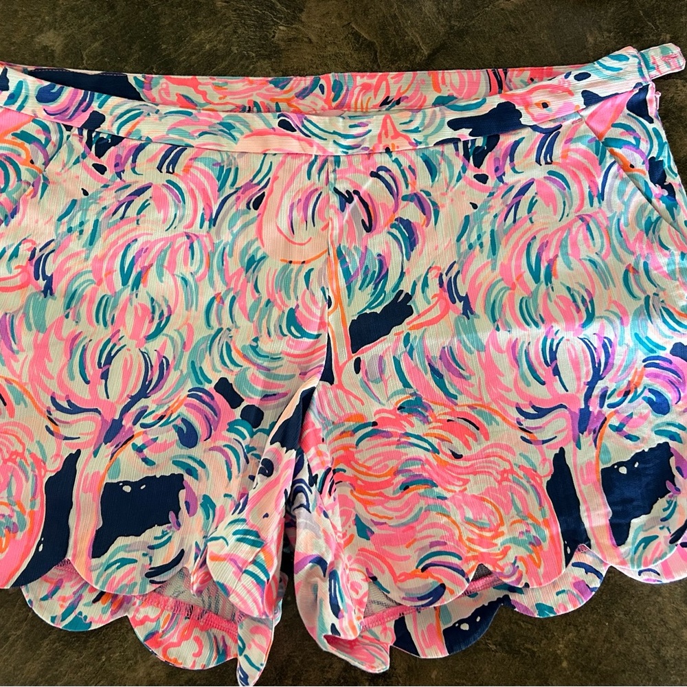 Lilly Pulitzer scalloped shorts